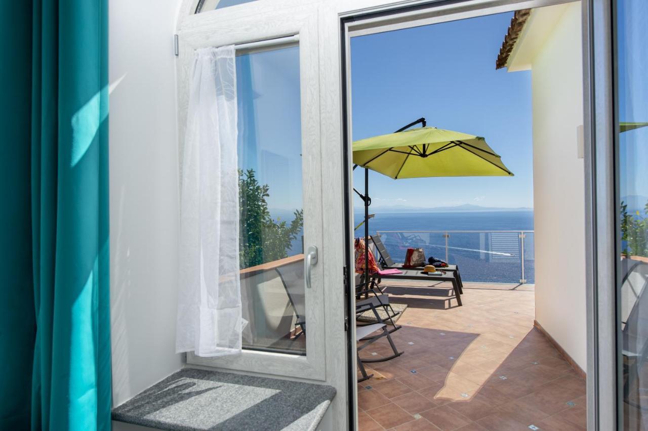 Villa Ecuba